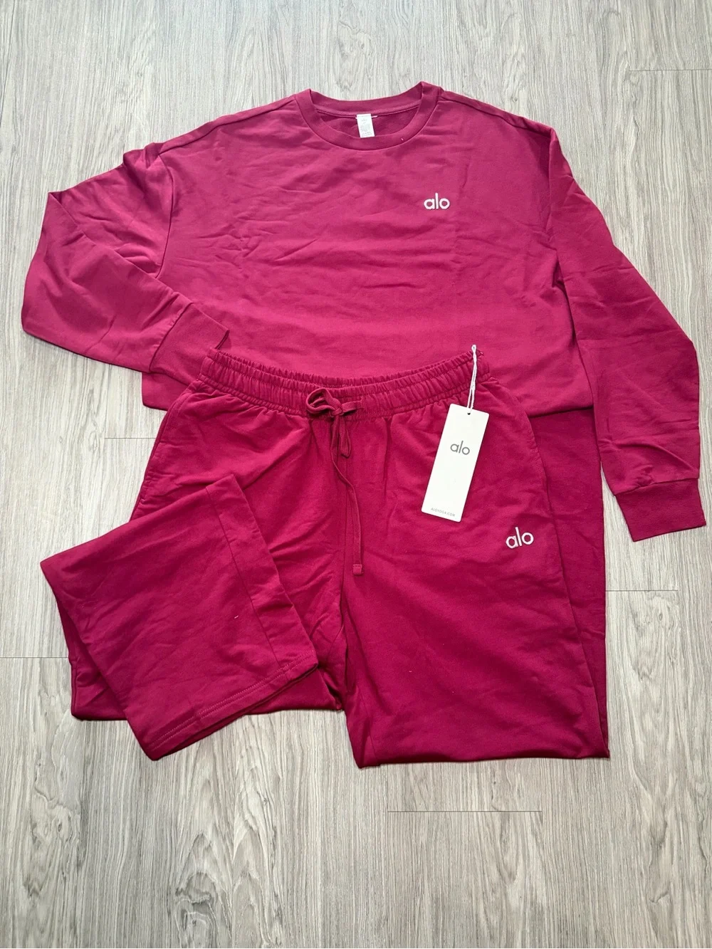 ALO Yoga Kids Raspberry Long Sleeve Crewneck & Jogger Pajama Set